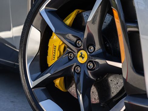 Used 2025 Ferrari Purosangue AWD/4WD image 22
