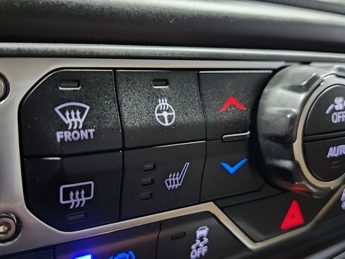 Used 2023 Jeep Wrangler Sahara w/ Cold Weather Group image 8