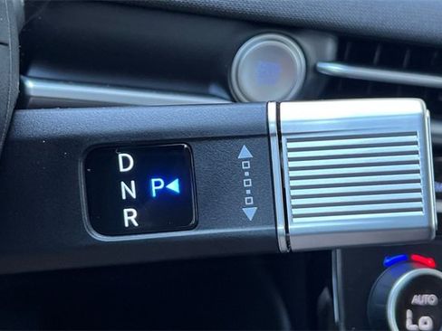 New 2025 Hyundai Tucson Limited image 22