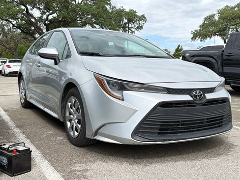 Certified 2024 Toyota Corolla LE image 3