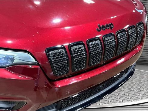 Used 2021 Jeep Cherokee Latitude Plus FWD image 32