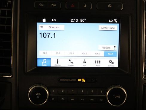 Used 2018 Ford Expedition Limited w/ Equipment Group 301A AWD/4WD image 8