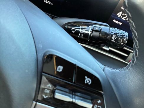 Used 2023 Hyundai Elantra SEL w/ Convenience Package image 23