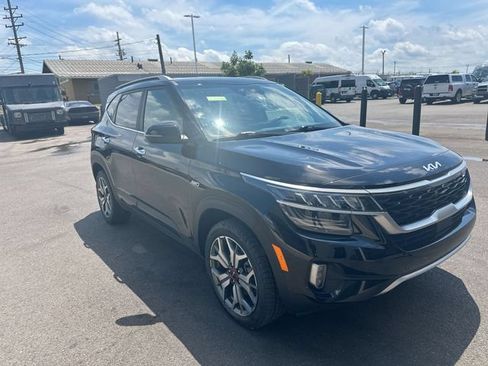 Used 2023 Kia Seltos SX AWD/4WD image 11