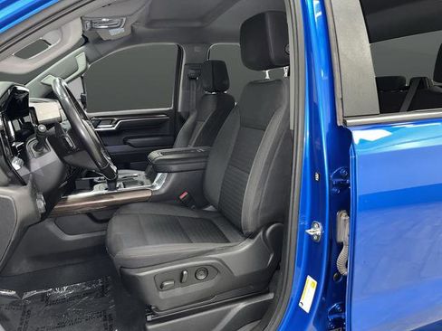 Used 2022 Chevrolet Silverado 1500 RST image 4