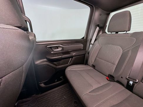 Used 2024 RAM 1500 4x4 Crew Cab image 12