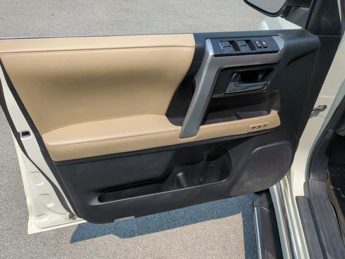 Used 2022 Toyota 4Runner Limited image 23