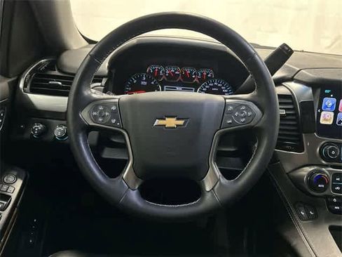Used 2019 Chevrolet Suburban LT image 15
