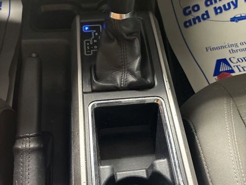 Used 2017 Toyota Tacoma SR5 image 18