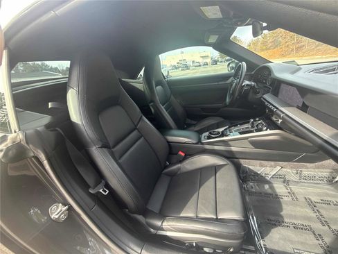 Used 2020 Porsche 911 Carrera S image 22