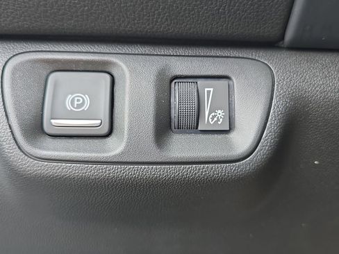 Certified 2023 GMC Acadia SLE w/ Driver Convenience Package FWD image 28