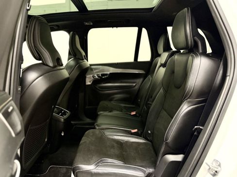 Used 2019 Volvo XC90 T6 R-Design w/ Advanced Package AWD/4WD image 18