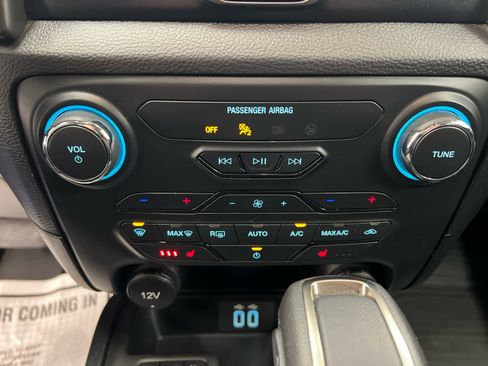 Used 2022 Ford Ranger Lariat w/ Tremor Off-Road Package image 34