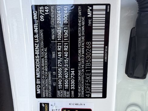 Certified 2026 Mercedes-Benz GLS 450 4MATIC image 35