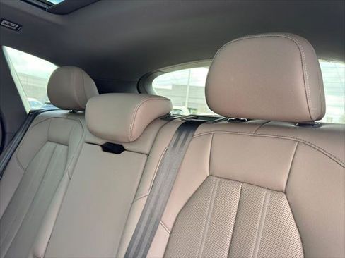 Certified 2025 Audi Q5 Premium Plus w/ Premium Plus AWD/4WD image 23