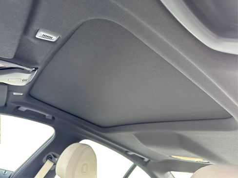 Used 2019 BMW 530i xDrive w/ Convenience Package image 23