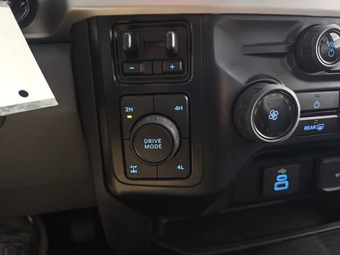 Used 2024 Ford F250 XL w/ STX Appearance Package image 19