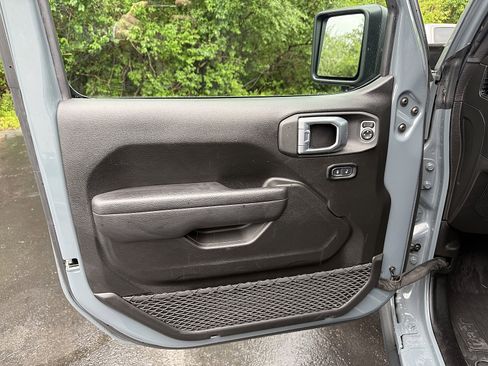 Used 2025 Jeep Wrangler Unlimited Sport S 4xe AWD/4WD image 9