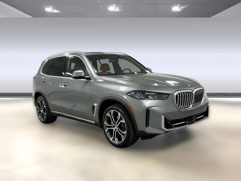 New 2026 BMW X5 sDrive40i w/ Climate Comfort Package RWD image 7