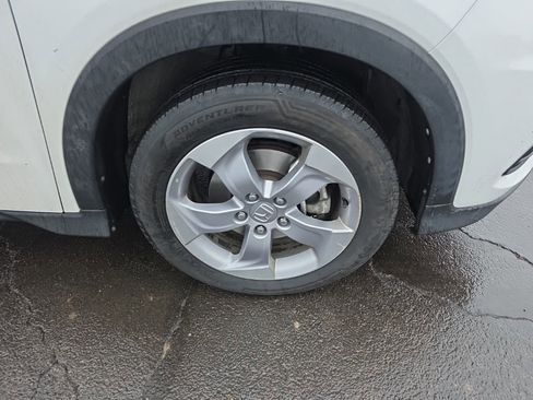 Certified 2022 Honda HR-V LX image 9