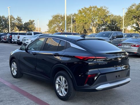 Used 2025 Buick Envista Preferred image 8