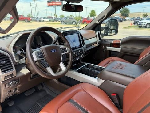 Used 2022 Ford F250 King Ranch w/ Tremor Off-Road Package AWD/4WD image 12