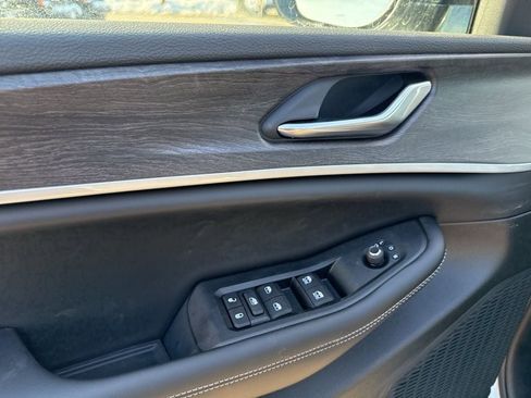 New 2026 Jeep Grand Cherokee Laredo image 20