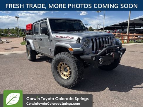 Used 2020 Jeep Gladiator Overland AWD/4WD image 1