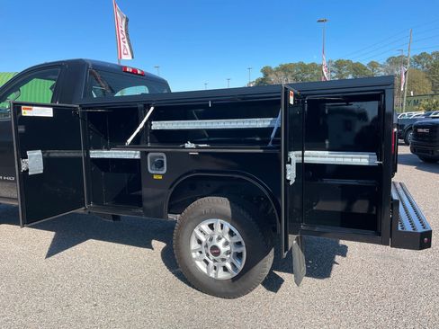 New 2025 GMC Sierra 2500 Pro RWD image 16