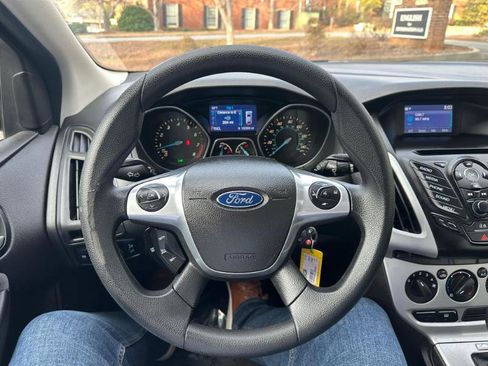Used 2014 Ford Focus SE image 21