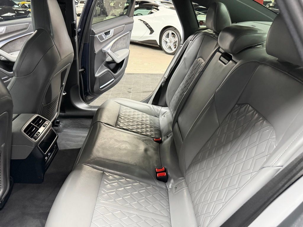 Used 2020 Audi S6 Premium Plus w/ S Sport Package AWD/4WD image 38