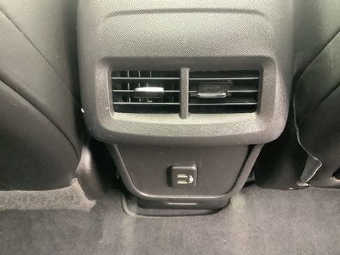 Used 2021 GMC Terrain SLT w/ Elevation Edition FWD image 16