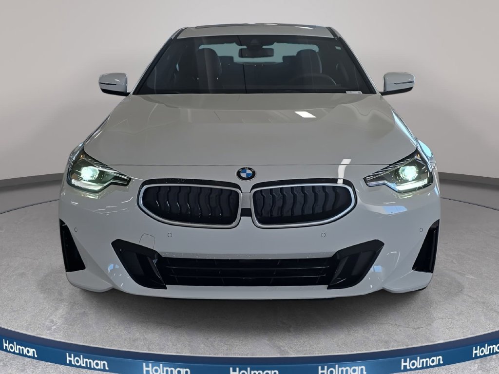 Used 2026 BMW 230i Coupe w/ Convenience Package RWD image 2