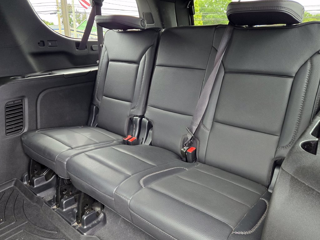 Used 2023 GMC Yukon XL Denali AWD/4WD image 13