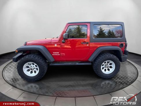 Used 2011 Jeep Wrangler Sport AWD/4WD image 2