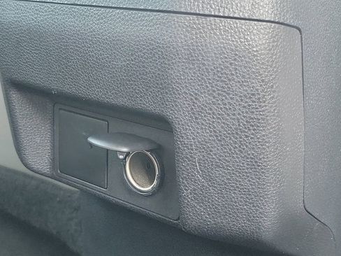 Used 2025 Toyota Tacoma TRD Sport image 19