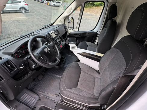 Used 2018 RAM ProMaster 2500 FWD image 30