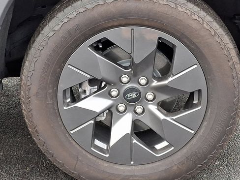 Used 2024 Ford F150 Lightning Lariat image 8