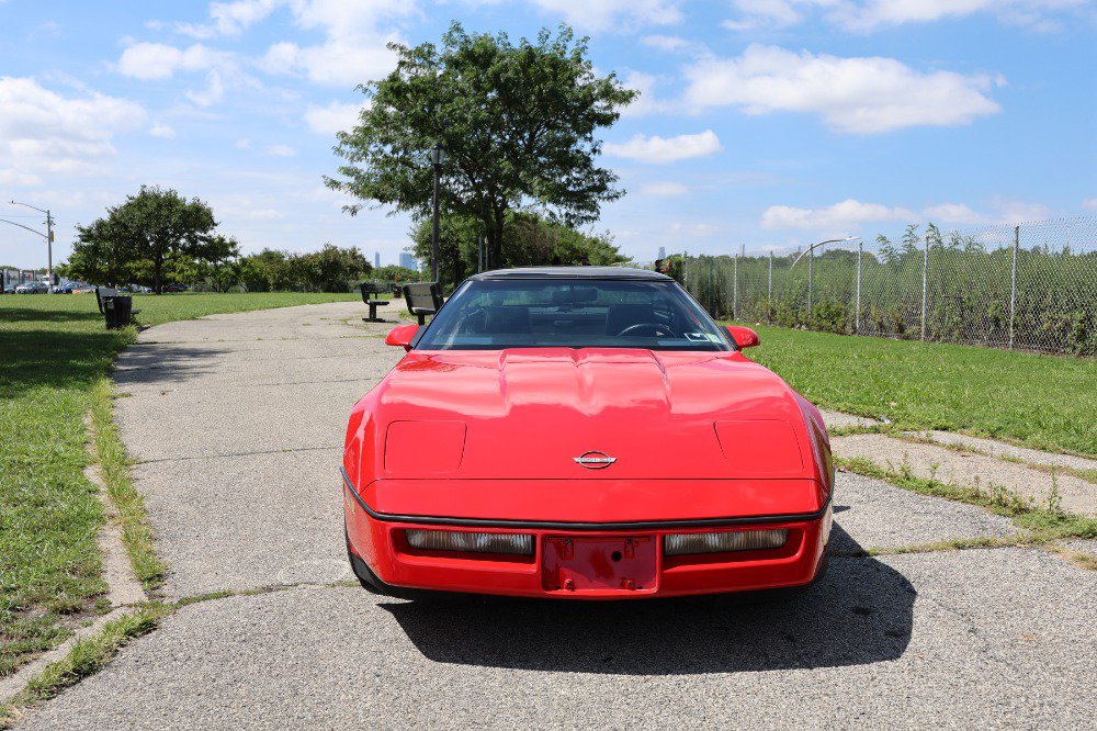 Used 1987 Chevrolet Corvette Coupe RWD image 5