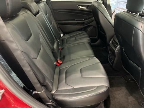 Used 2015 Ford Edge Titanium w/ Equipment Group 302A AWD/4WD image 18