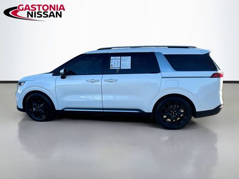 Used 2023 Kia Carnival SX image 5