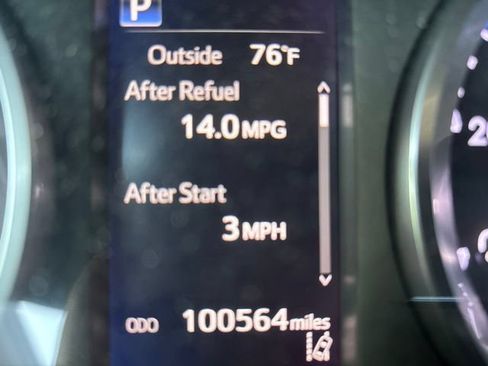 Used 2017 Toyota Highlander LE FWD image 11