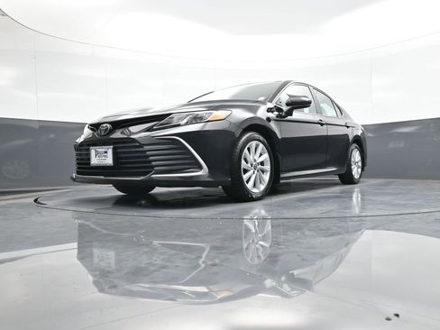 Certified 2023 Toyota Camry LE image 25