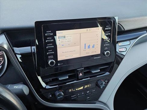 Used 2024 Toyota Camry SE image 13