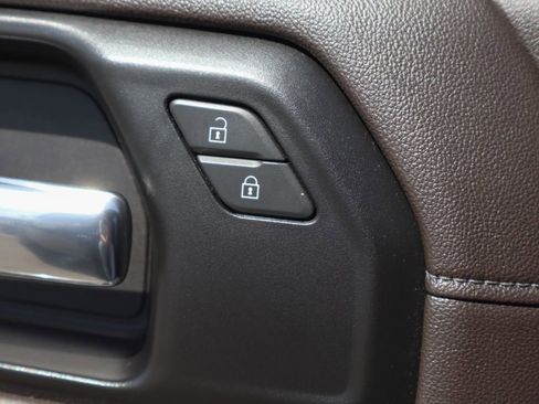 Used 2020 Chevrolet Silverado 1500 RST w/ All-Star Edition RWD image 19