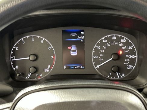 Used 2024 Toyota Corolla LE image 15