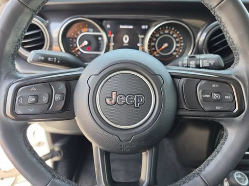 Used 2022 Jeep Wrangler Unlimited Sport AWD/4WD image 33