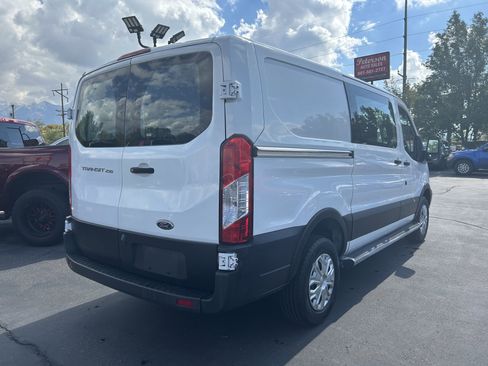 Used 2018 Ford Transit 250 130 Low Roof w/ Exterior Upgrade Package image 4