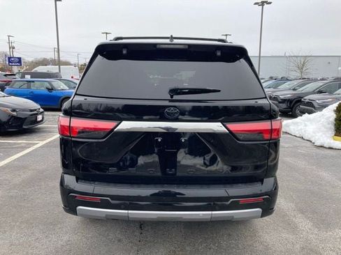 Certified 2024 Toyota Sequoia Limited AWD/4WD image 4