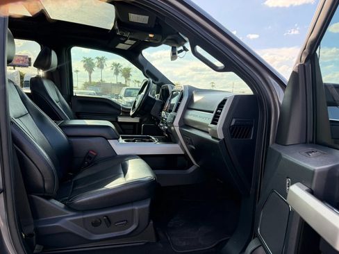 Used 2022 Ford F350 Lariat w/ Lariat Ultimate Package AWD/4WD image 29